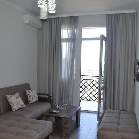Apartment Mzika Batoumi Extérieur photo