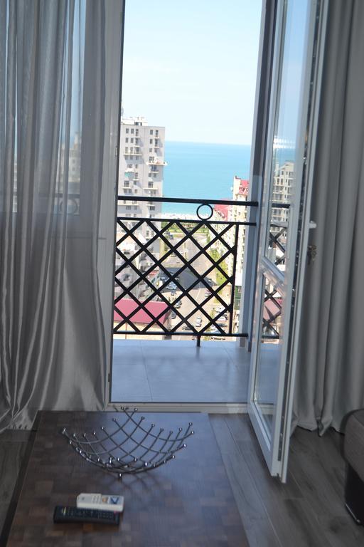 Apartment Mzika Batoumi Extérieur photo