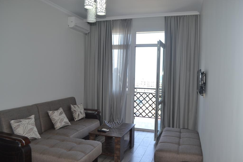 Apartment Mzika Batoumi Extérieur photo